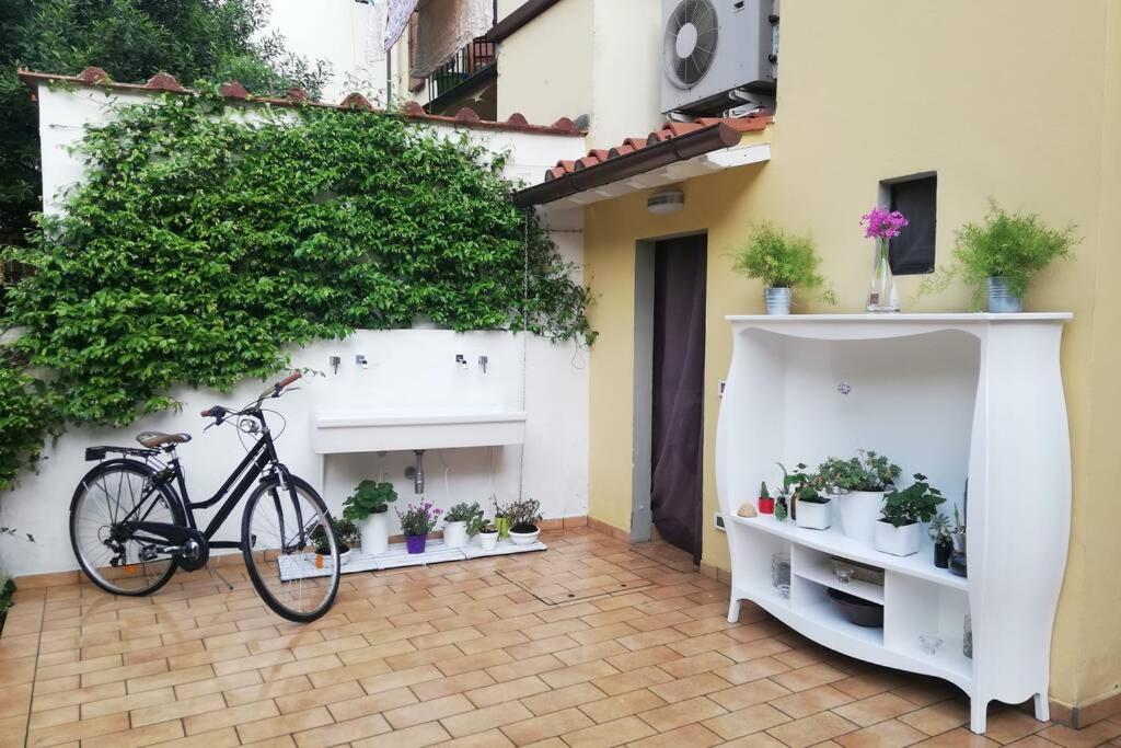 Flower Garden Apartment Vicino Al Centro Φλωρεντία Εξωτερικό φωτογραφία
